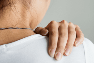 Axelsmärta vid vissa rörelser? Det kan bero på impingement